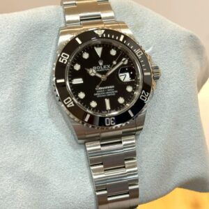 PRE-OWNED ROLEX 126610LN SUBMARINER DATE BLACK DIAL OYSTER BRACELET WITH CERT YEAR 2022