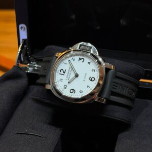PRE-OWNED PANERAI PAM00561 LUMINOR BASE 8-DAYS BLACK ARABIC NUMERALS DIAL BLACK LEATHER BRACELET YEAR 2015