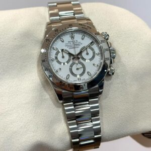 PRE-OWNED ROLEX 116520 DAYTONA COSMOGRAPH WHITE DIAL OYSTER STAINLESS STEEL WITH CERT YEAR 2011