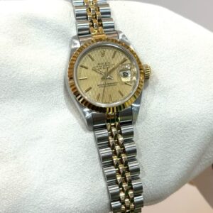 PRE-OWNED ROLEX 69173 DATEJUST-26 YG CHAMPAGNE INDEX DIAL JUBILEE GOLD/STAINLESS STEEL BRACELET WITH CERT 1995